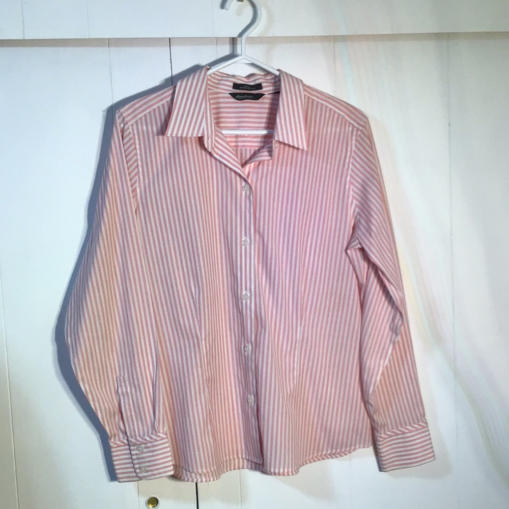 🔥Eddie Bauer striped button down collared shirt size large Comfy business wear